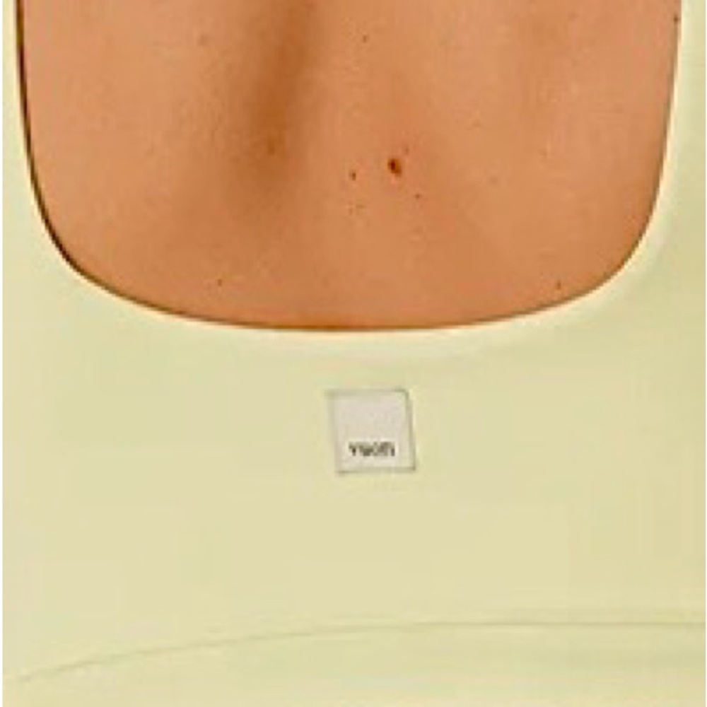 Vuori AllTheForm Bra in Lemongrass - Picture 6 of 8